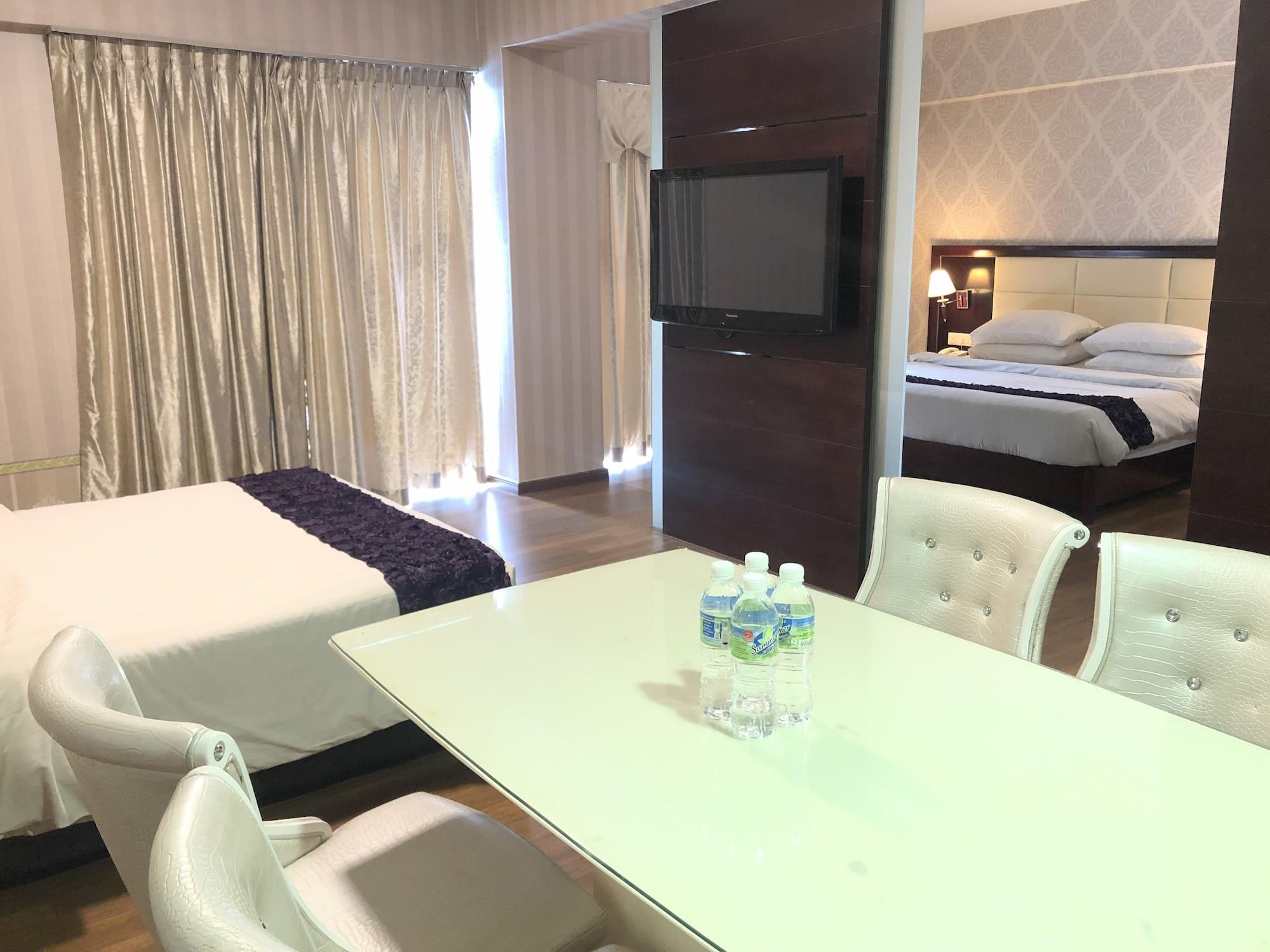 Pariss Hotel Johor Bahru Exterior foto